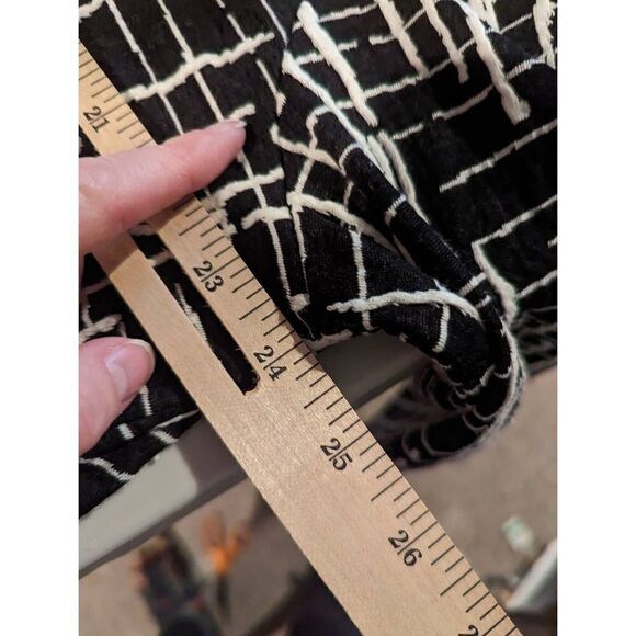 Yushi Women Black Two Button Front Textured Plaid Jacket Size Large - Picture 13 of 14